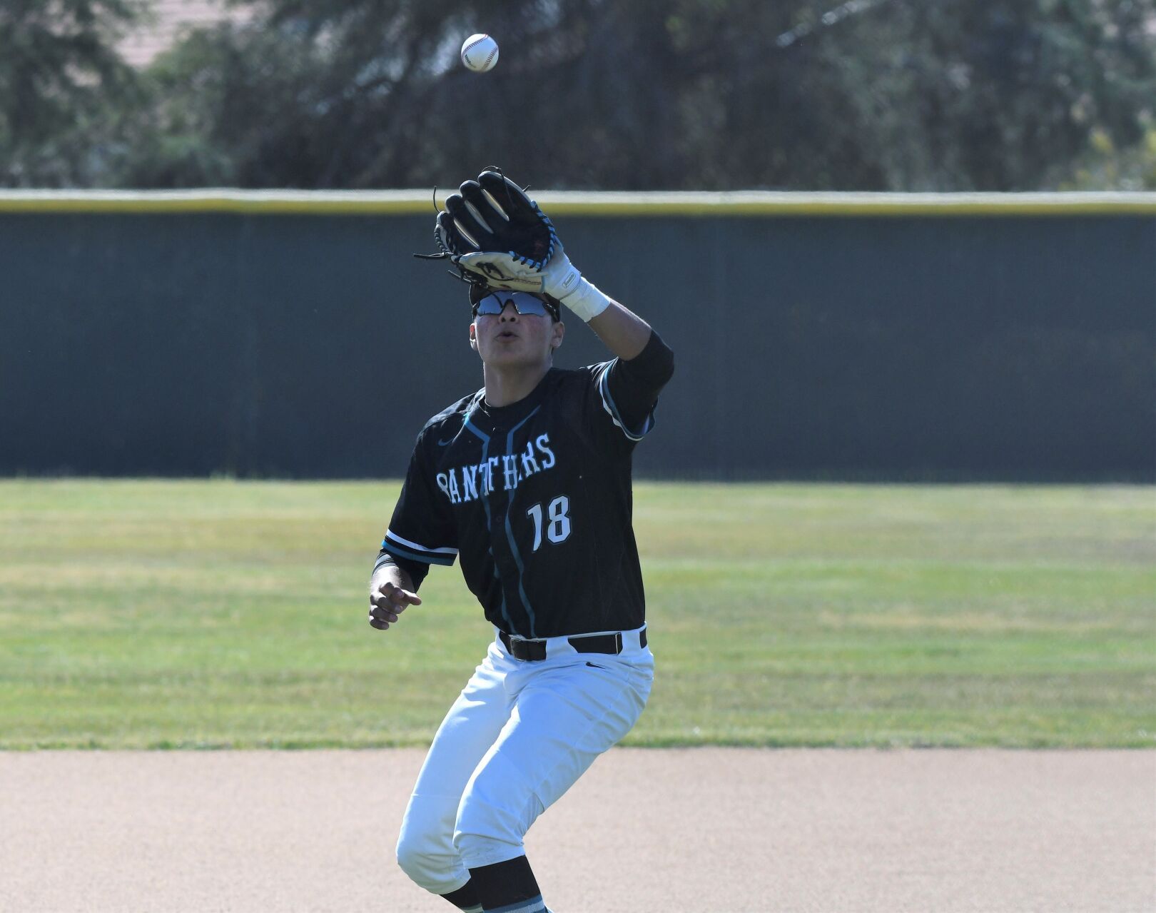 051222 MBHS PVHS BSB 07.JPG